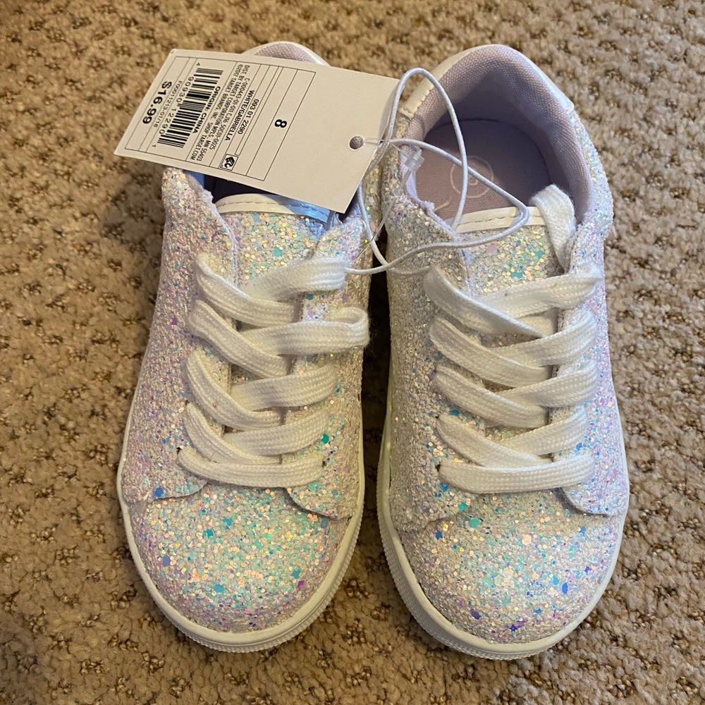 NWT cat & jack, size 8 (little kids)